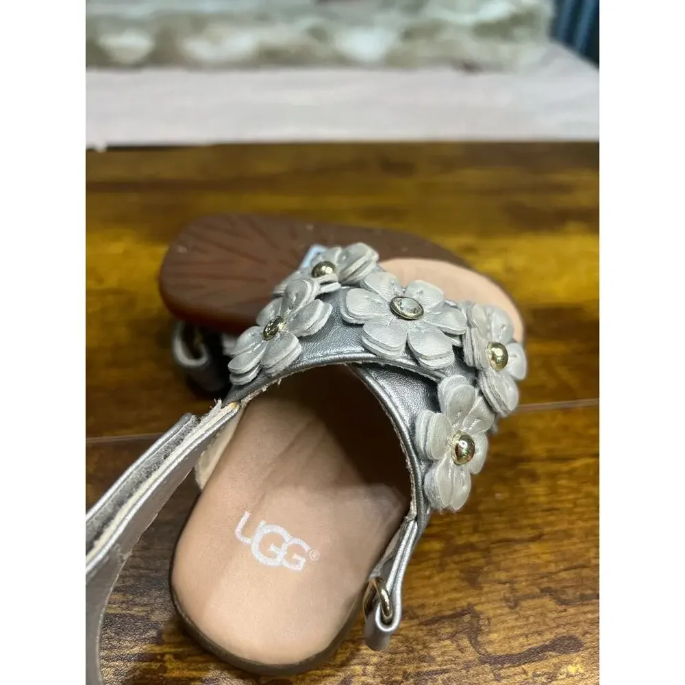 Ugg Baby Girl's 2/3 Allairey Silver Metallic Shimmer Floral Dainty Fairy Sandal